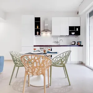 https://vista-su-san-luca-apartment.emilia-romagnahotels.net