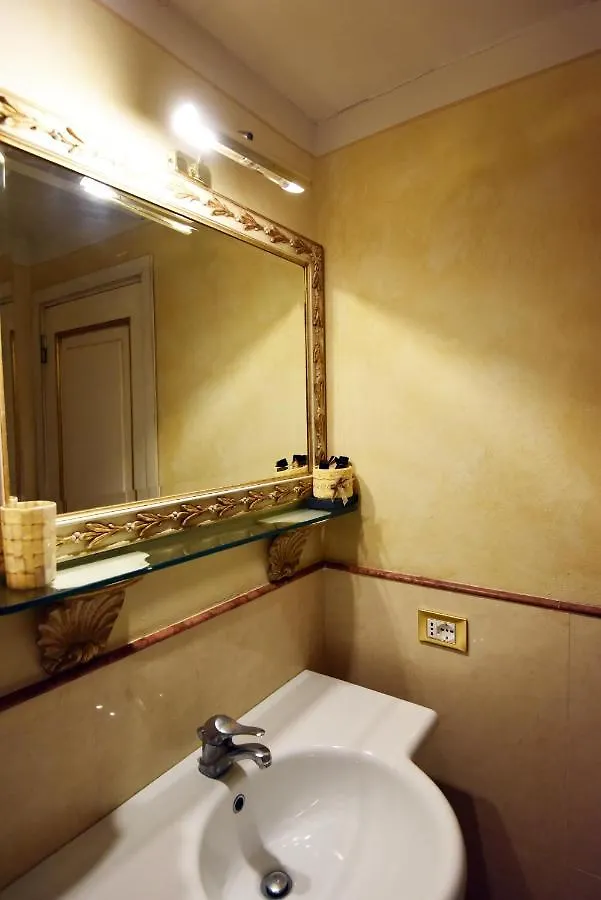 Italian Experience-Suite Medici Florence
